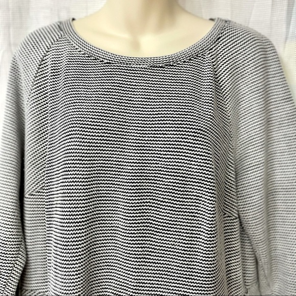 ModCloth Lace&Mesh Textured Black White Plus Dress - Picture 5 of 9